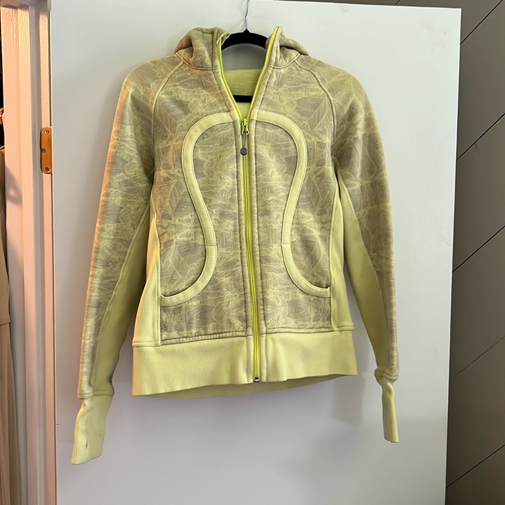 Lululemon size 6 Special Edition Scuba Hoodie